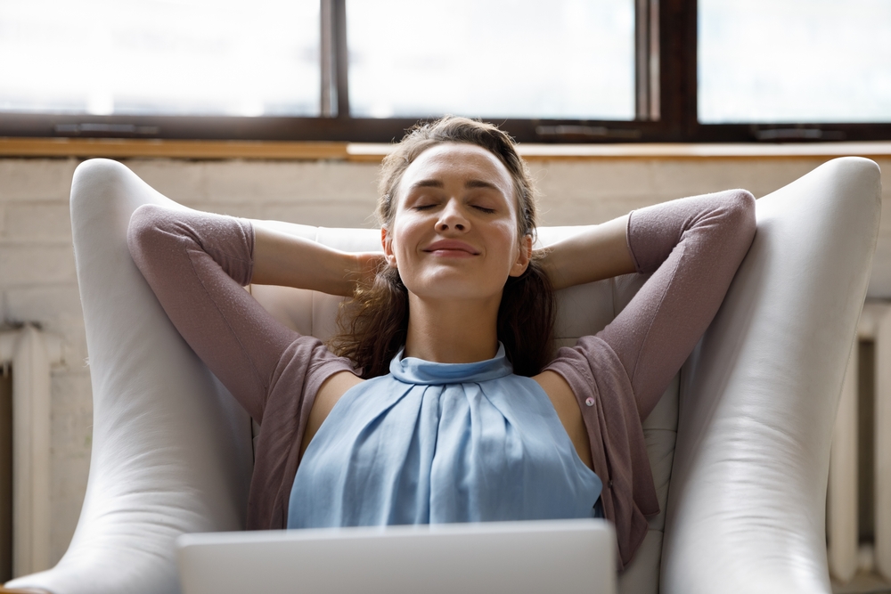 Sophrologie et turbo sieste, duo gagnant pour la santé et la performance au travail